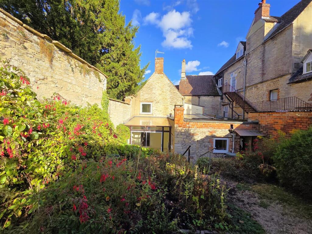 House in Swindon - View 4