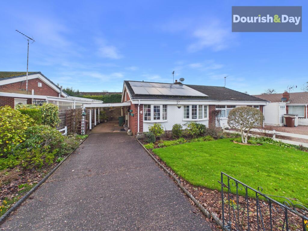 2-bed bungalow on Matthews Road, Stafford, ST17, £185,000