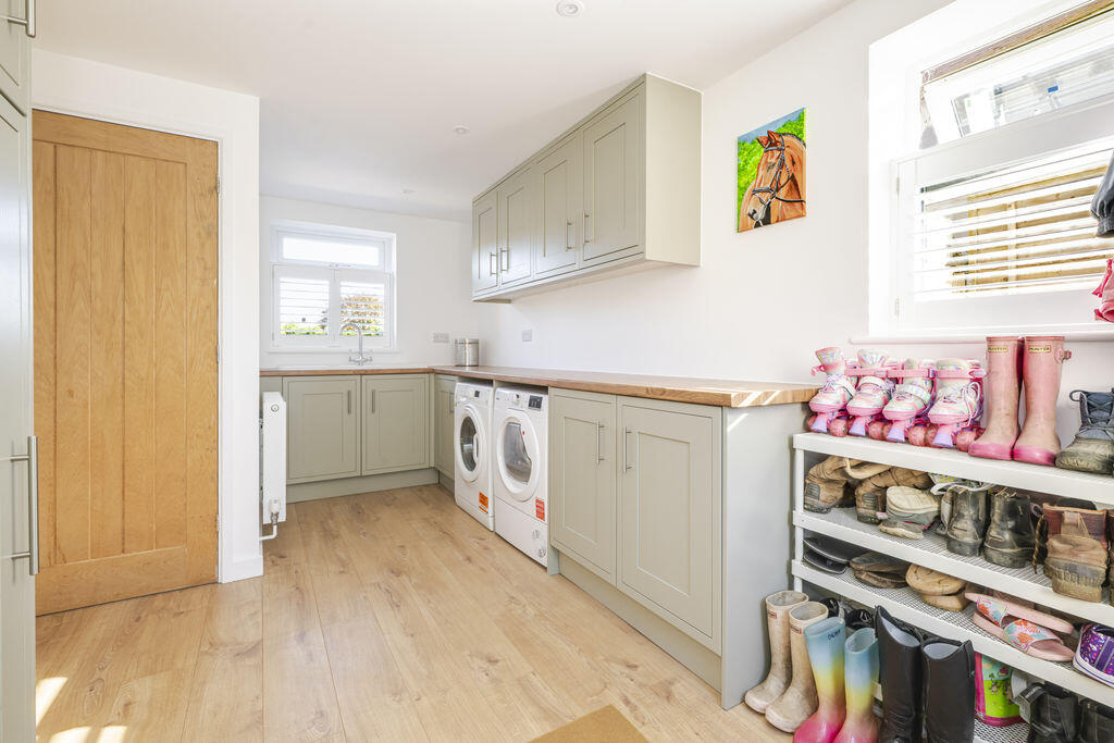 House in Crowborough, Alderbrook - View 5