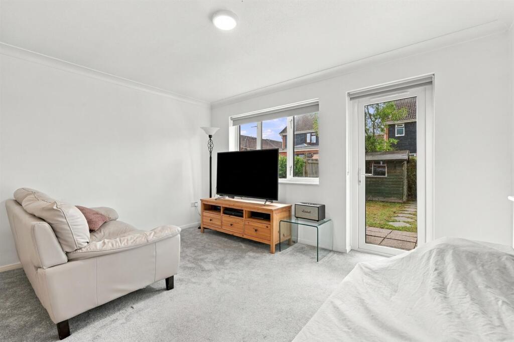 House in Southend-on-Sea - View 3