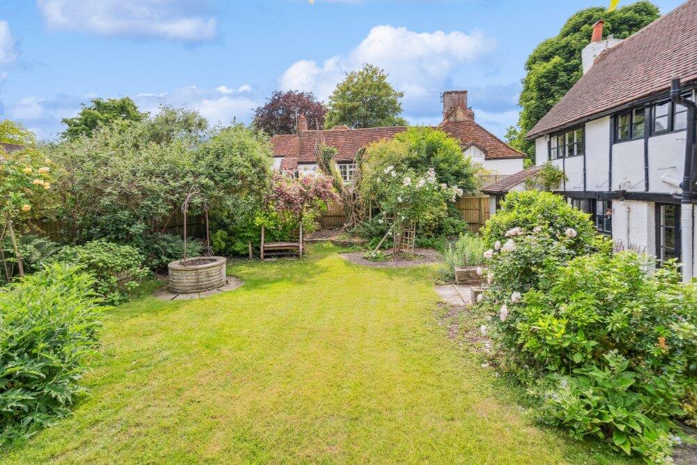 Old Bakery Cottage, Wooburn Town, Wooburn Green, Buckinghamshire, HP10 photo 2