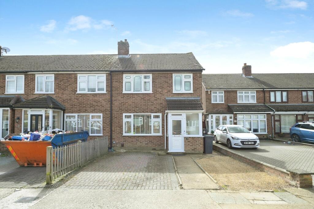 Main image of property: Frinton Road, ROMFORD, Essex, RM5