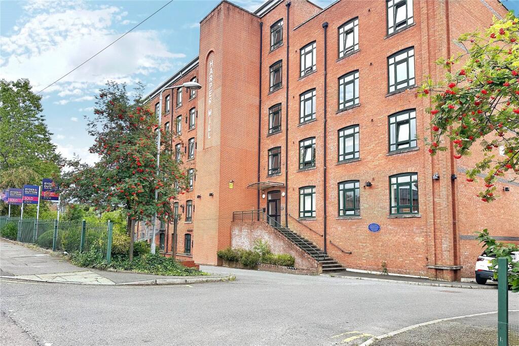 Main image of property: Mossley Road, Ashton-under-Lyne, Greater Manchester, OL6