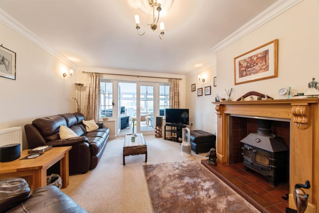 House in South Holland, Weston - View 4