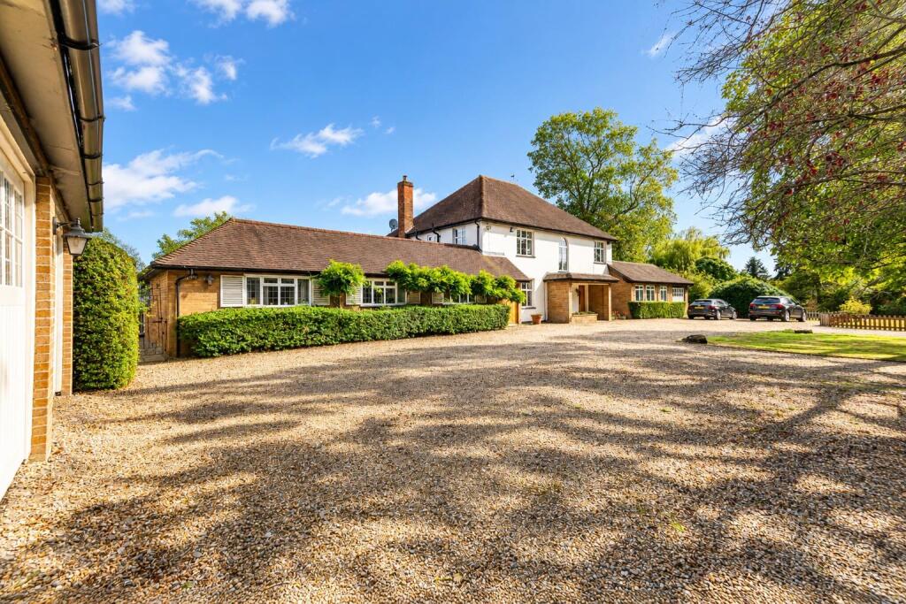 House in Enfield - View 5