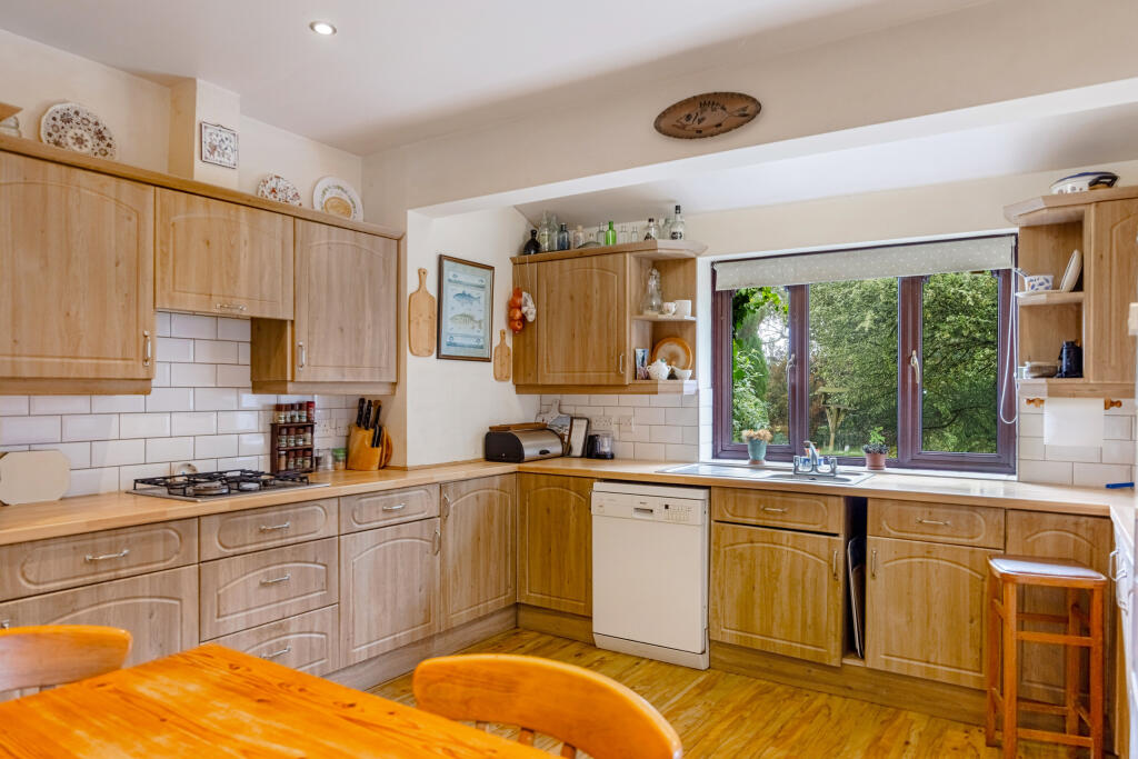 House in Plymouth - View 4