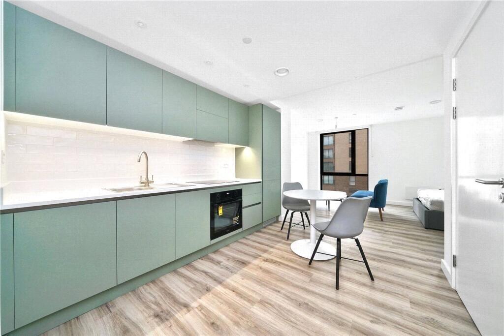 Main image of property: Chevette Court, Kimpton Road, Luton