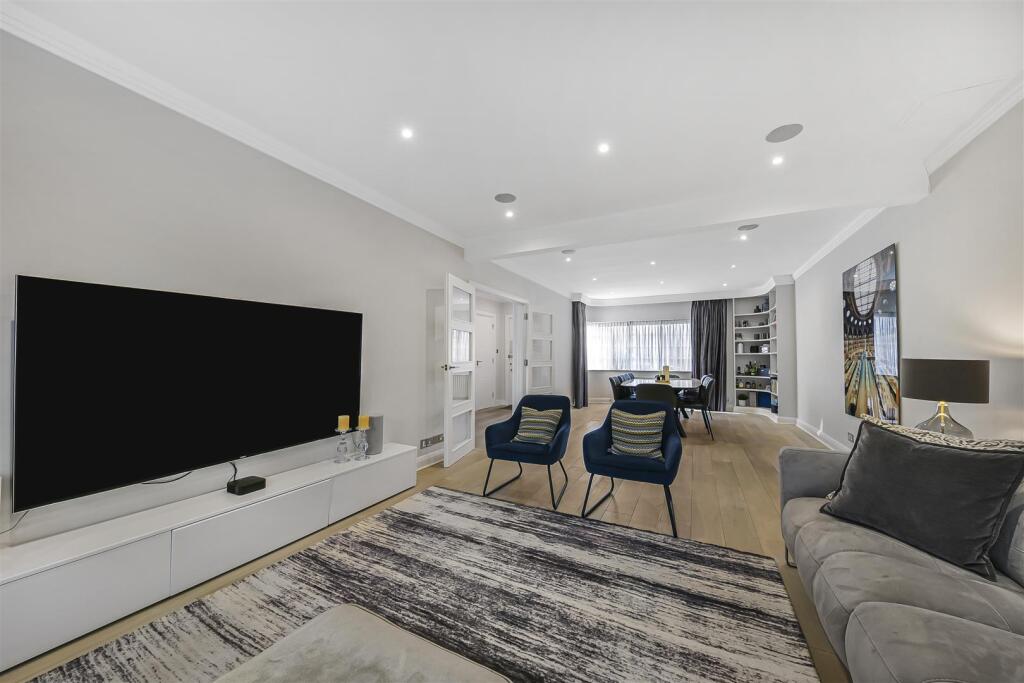 House in London - More