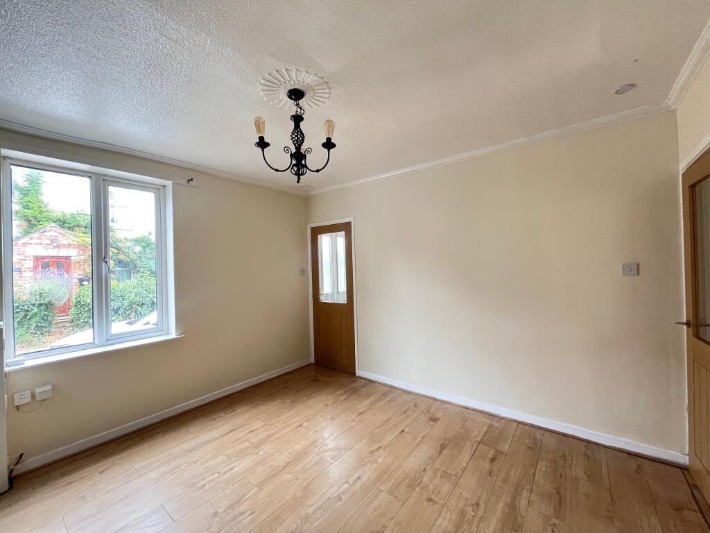 House in East Staffordshire, Uttoxeter - View 5