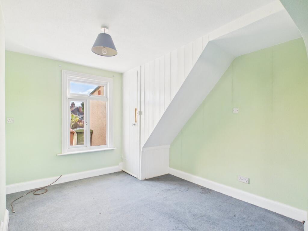 House in Spelthorne, Surrey - More