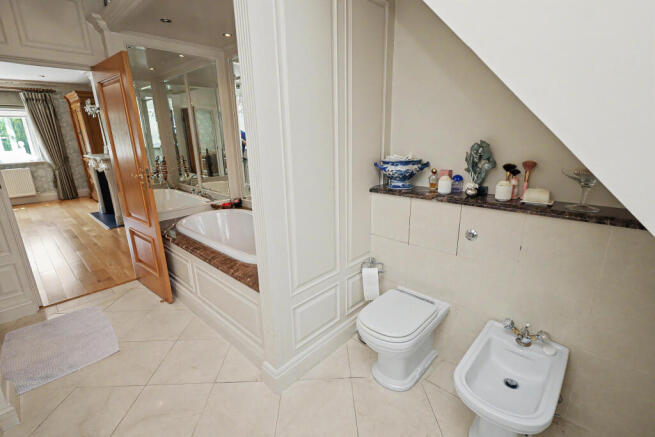 4 Beech Hill, Barnet, EN4 0JP
