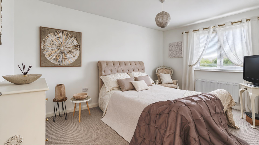 Apartment in Derby - View 4
