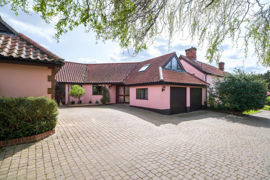 Rectory Road, Diss, IP22 2 photo 2