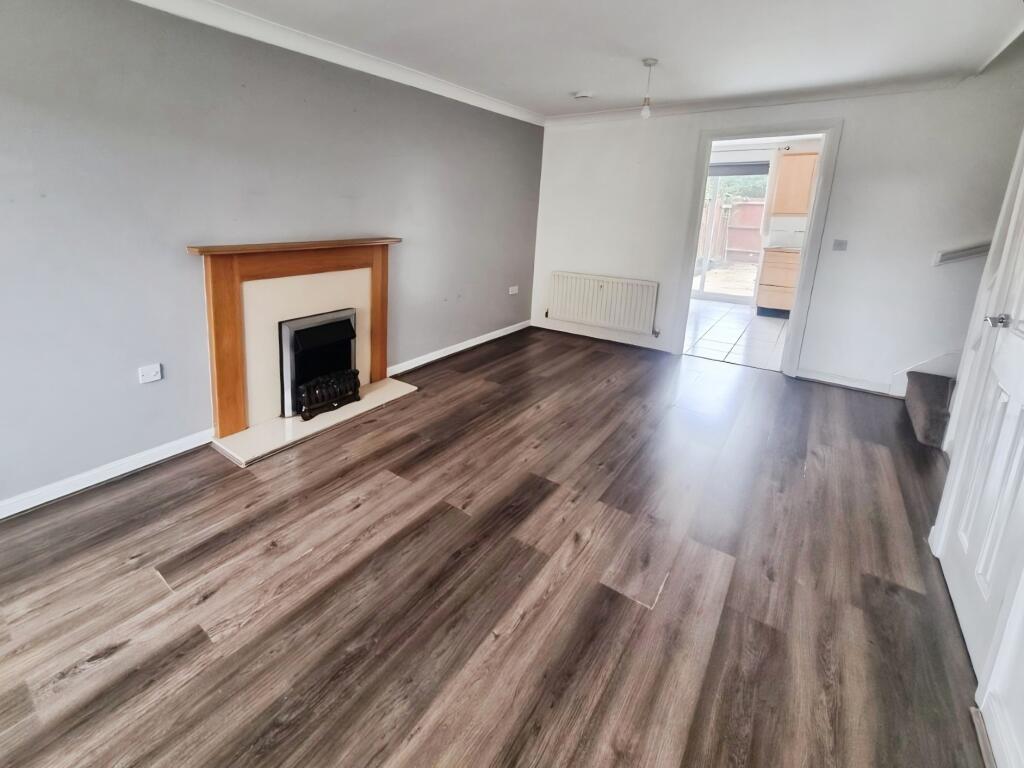 House in Ipswich, Grange Farm, Kesgrave - View 2