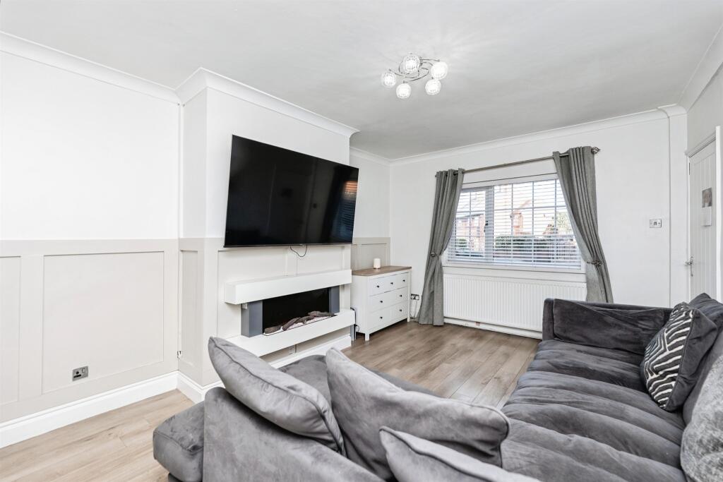 House in Wakefield, Featherstone - View 5