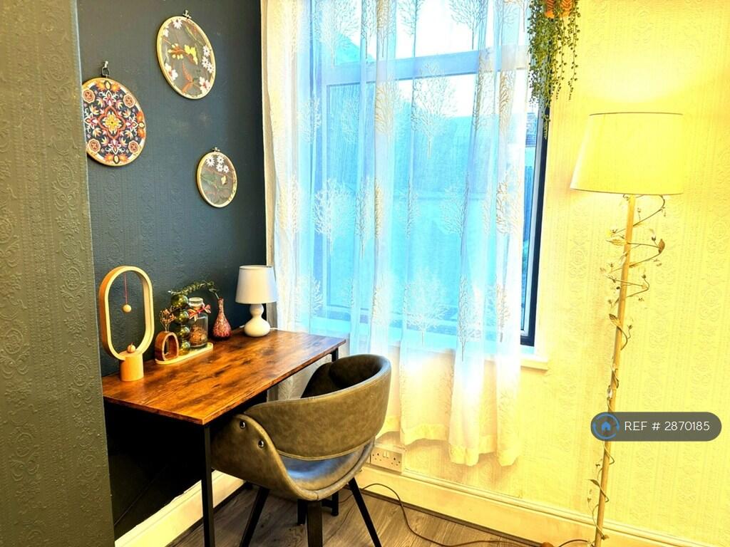 2 bedroom terraced house for rent