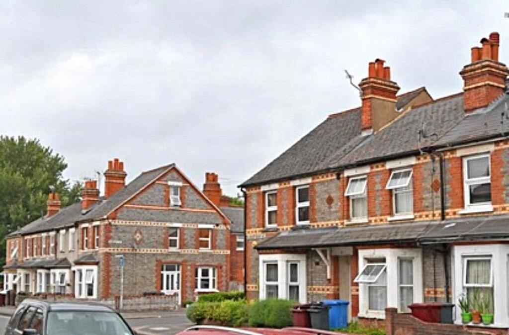 Main image of property: Beresford Road, Reading, Berkshire, RG30