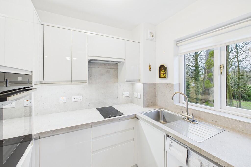 111 Elleray Gardens, Windermere LA23 1JE photo 4