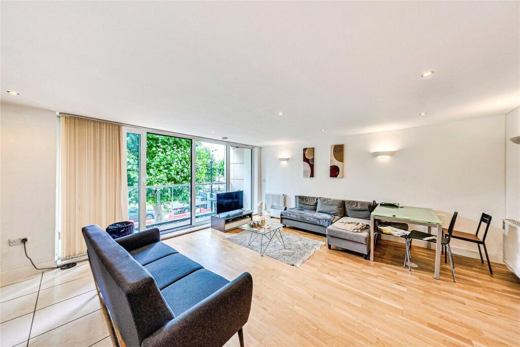 Main image of property: Western Gateway, 20 Western Gateway, London, E16