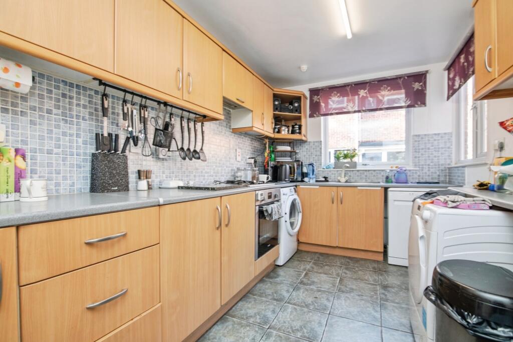 House in Redditch, Worcestershire - View 2