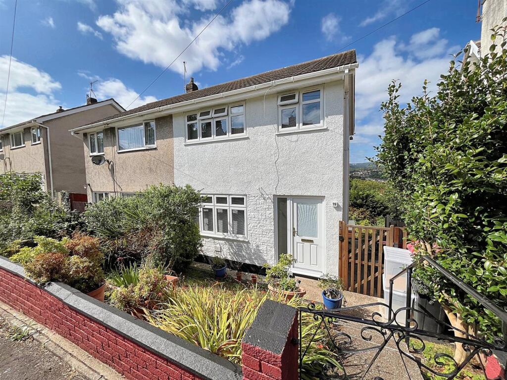 Main image of property: Russell Close, Bassaleg, Newport