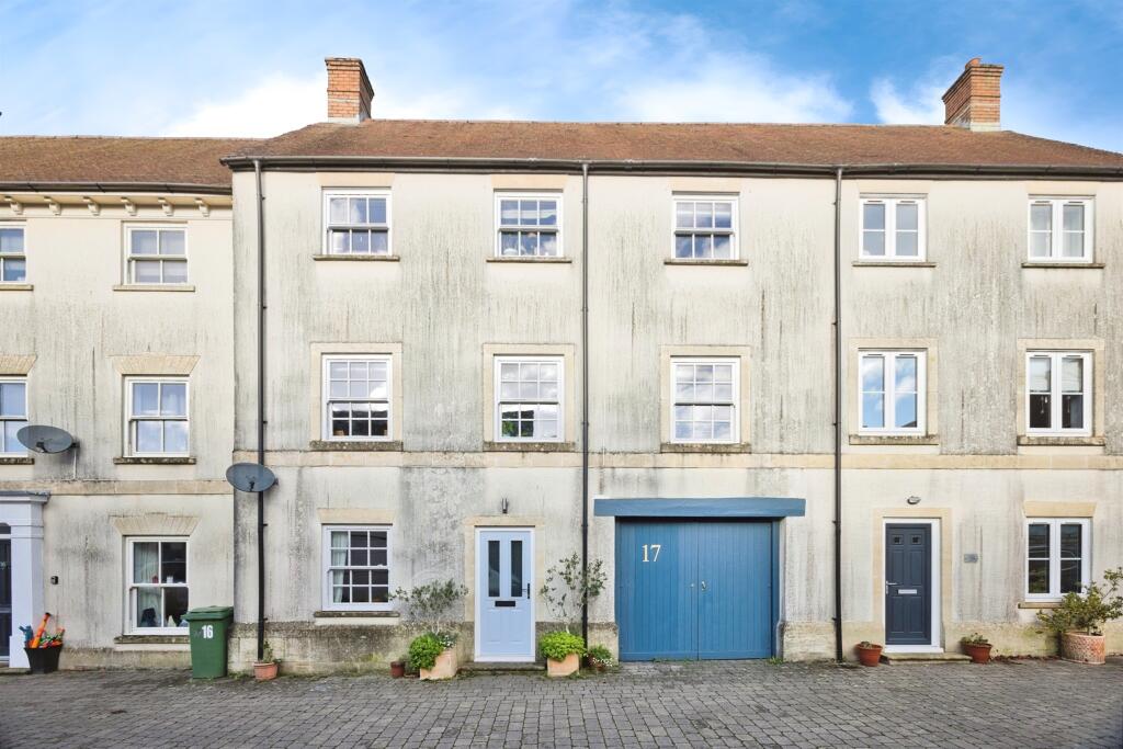 Main image of property: Nalder Close, Shepton Mallet