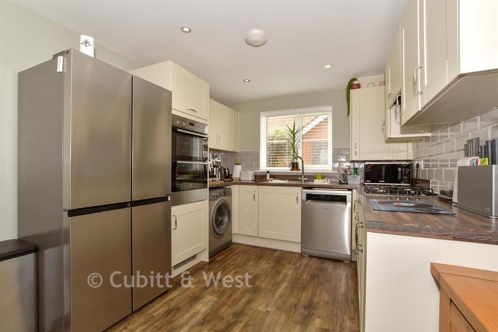House in Horsham, Colgate - View 4