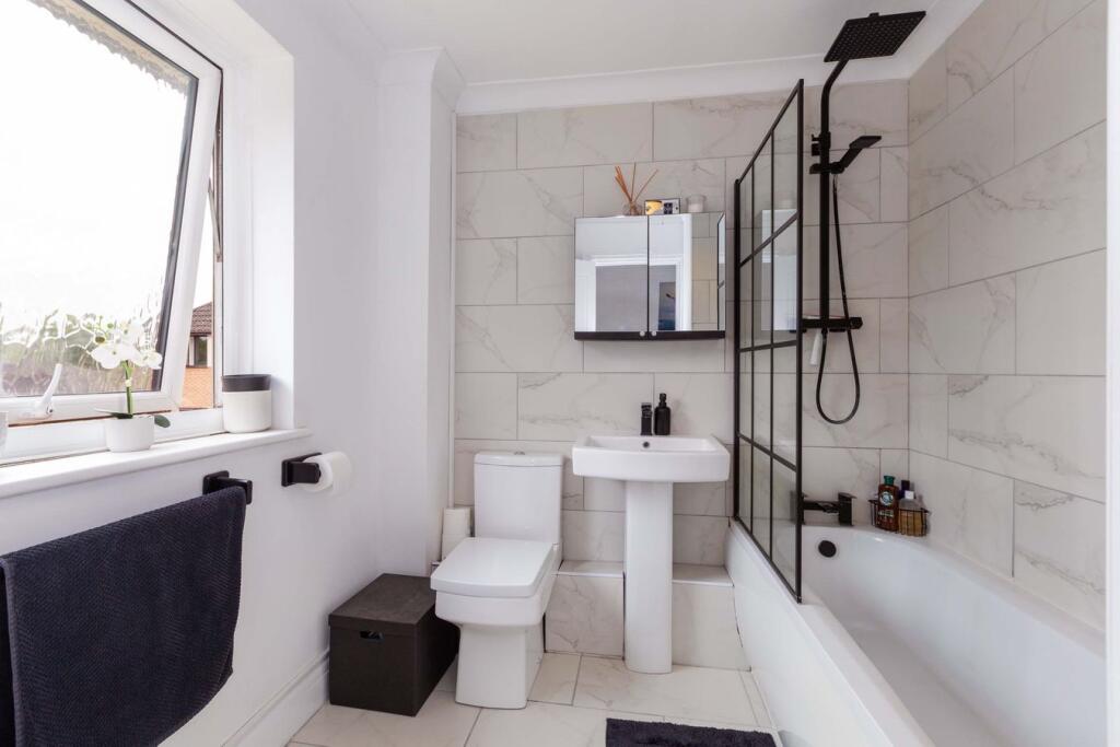 Apartment in Slough, Windsor and Maidenhead - More
