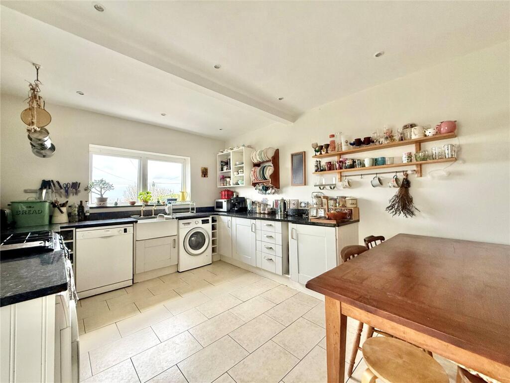House in Eastbourne, East Sussex - View 4