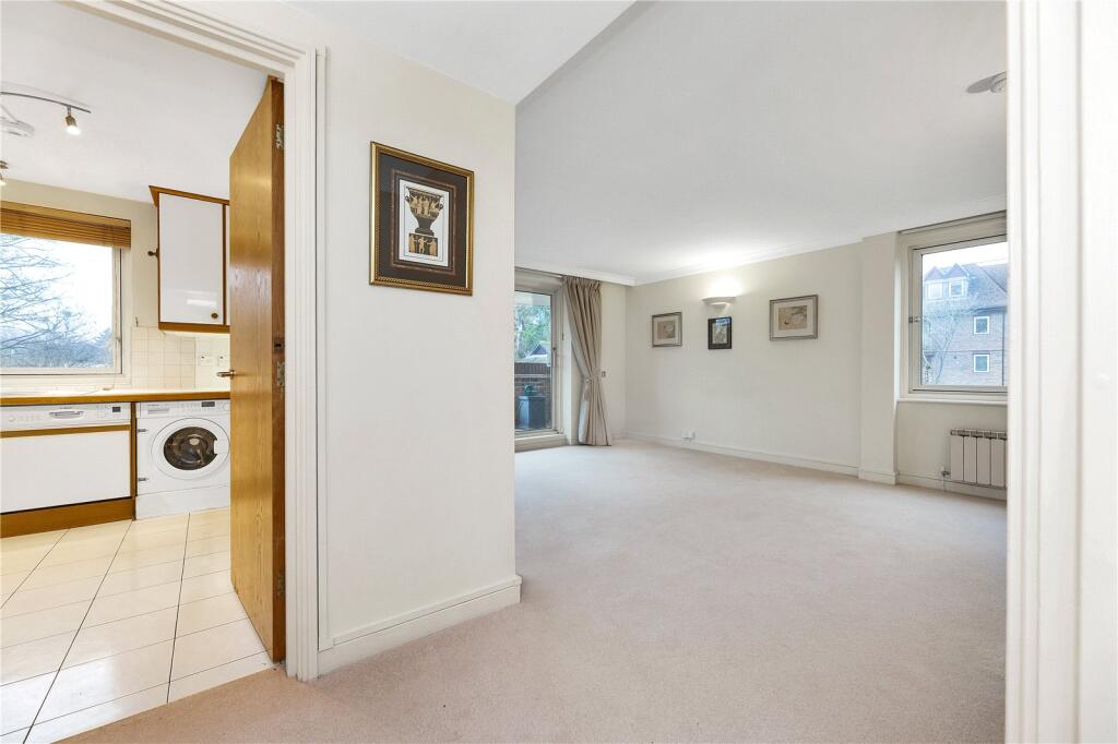 Grange Road, Cambridge, Cambridgeshire photo 4