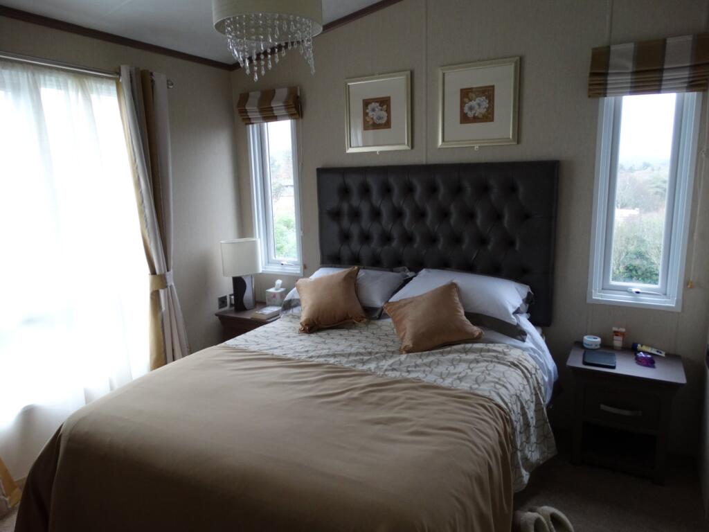 3-bed caravan on Garreg Wen, North Wales, Garreg Wen, LL49 9UG, United Kingdom, £150,000