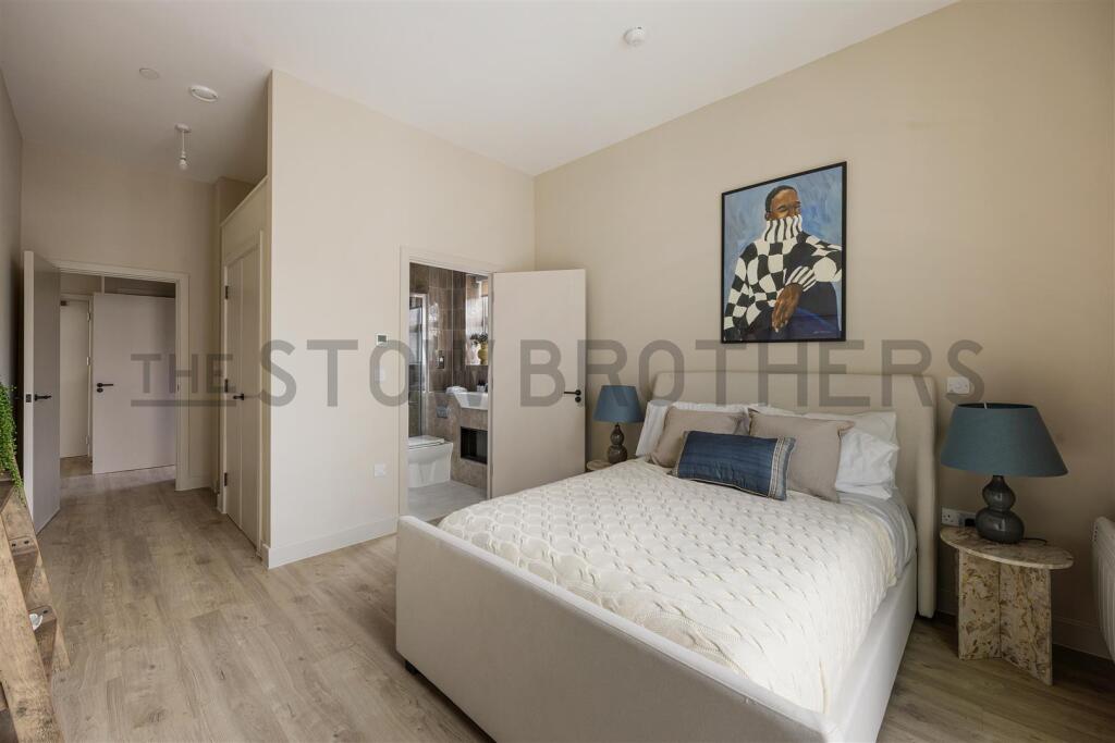 2 bedroom penthouse for rent