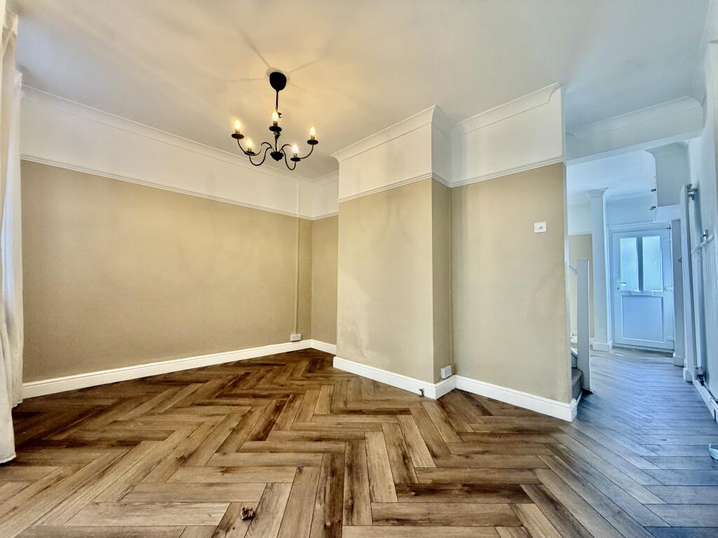 House in Portsmouth - View 3