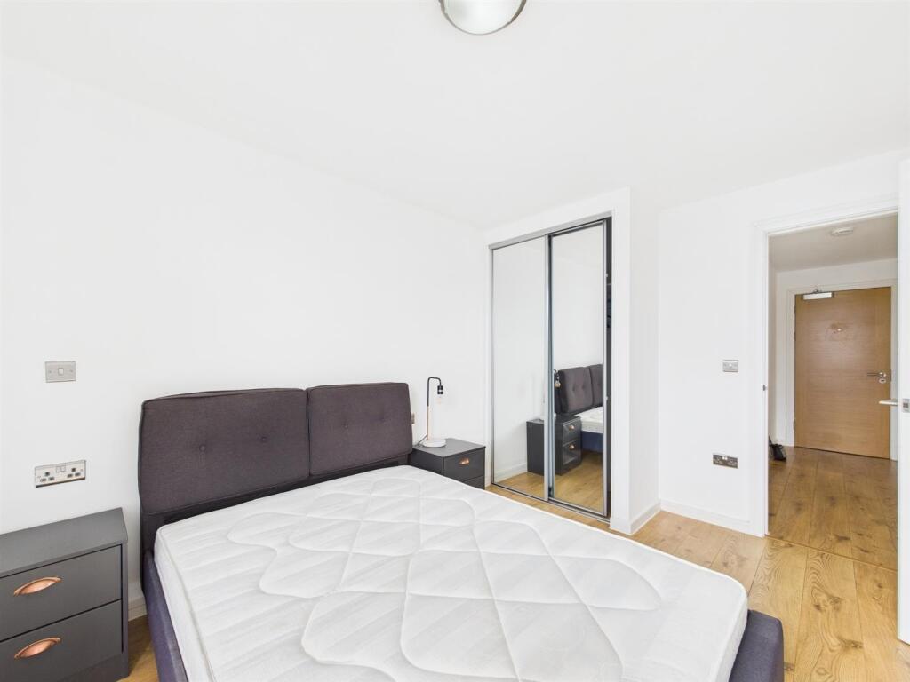 Apartment in Liverpool - More