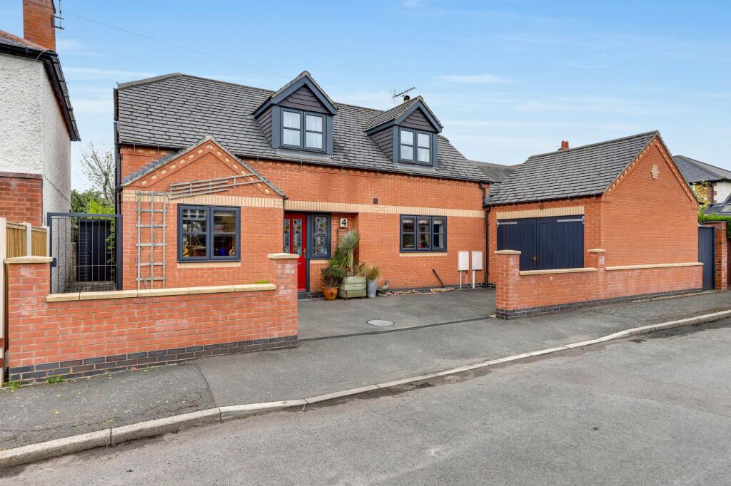 Main image of property: Cleveland Avenue, Draycott, DE72