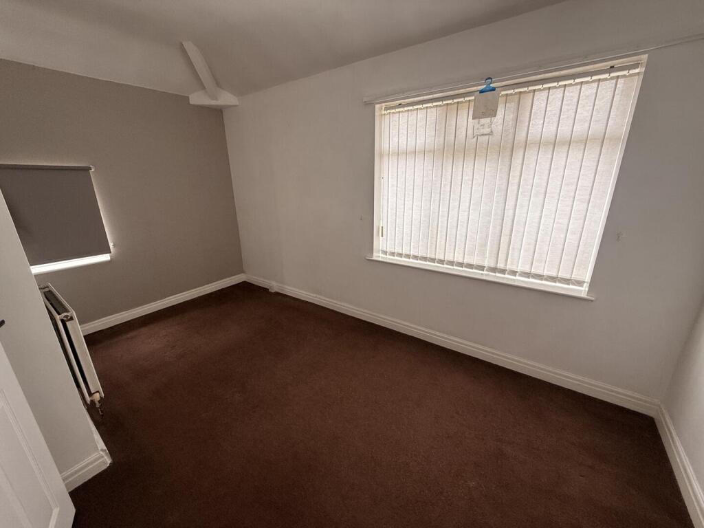 Park Crescent, Darlington photo 4