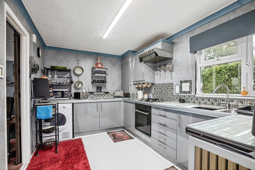 House in Llandrindod Wells - More