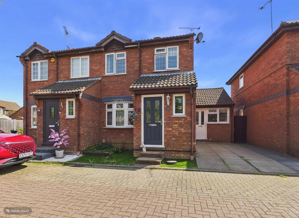 Main image of property: Tangmere Close, Wickford