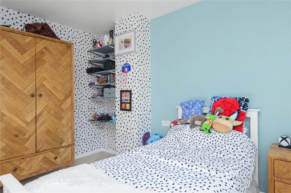 House in Wakefield - More