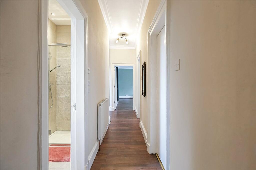 Apartment in Kilmarnock, South Ayrshire - View 3