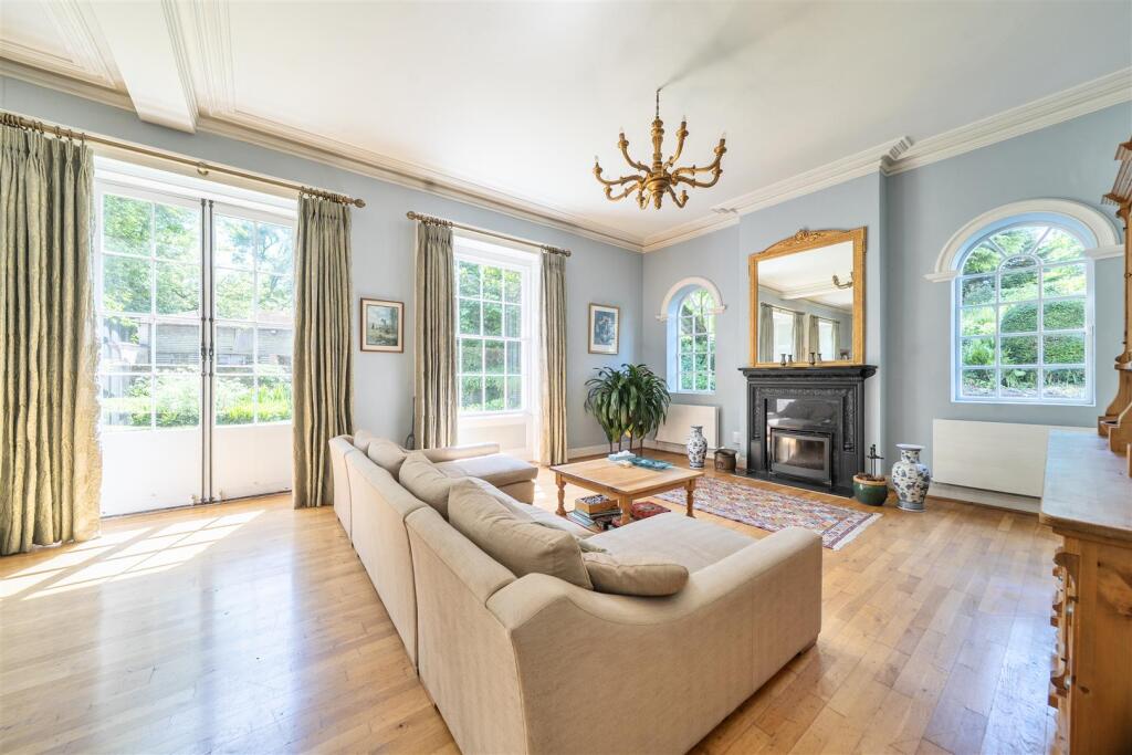 House in Okeford Fitzpaine - View 4