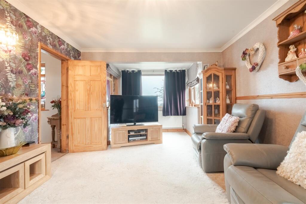 House in Lancaster - View 5