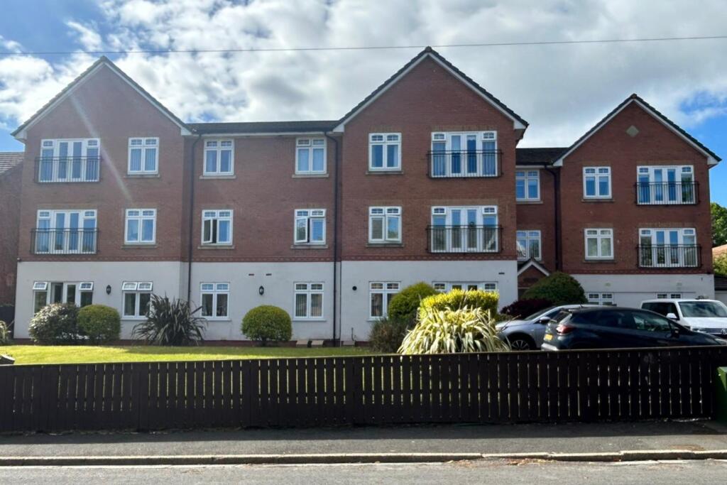 Main image of property: Flat 2, Holly Tree Court, 9 Beresford Road, Prenton, CH43 1XQ