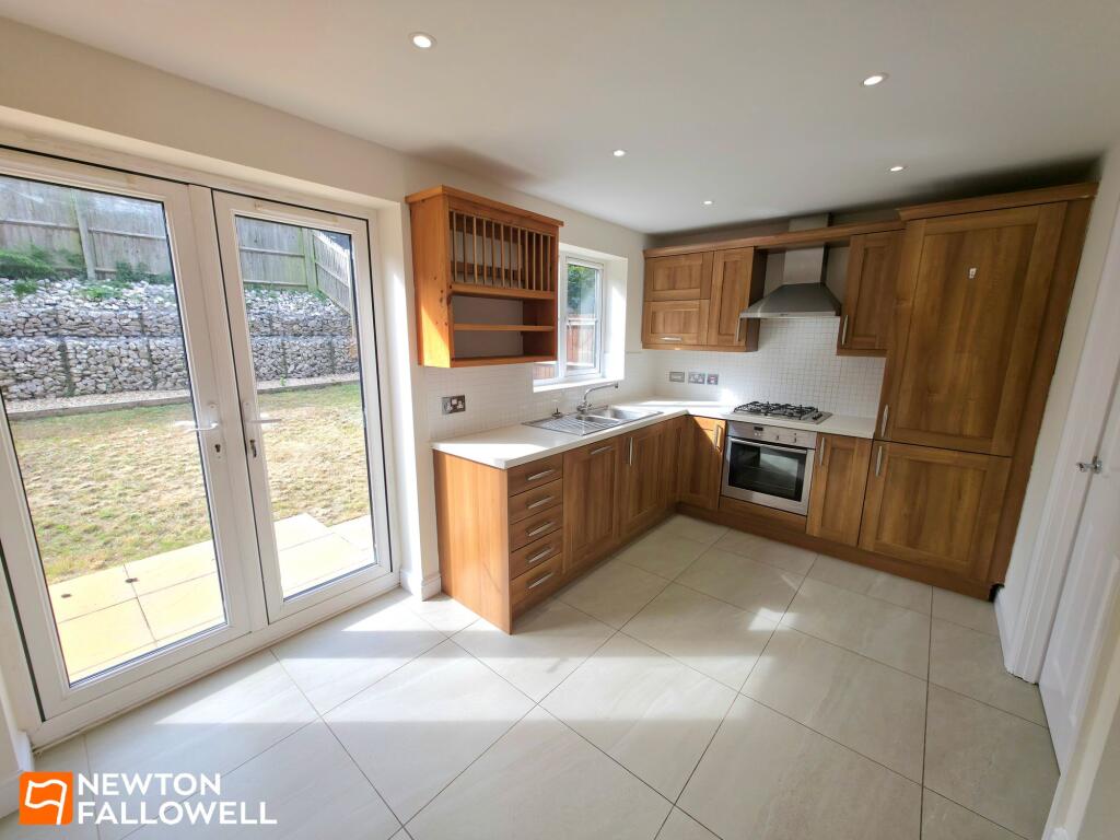 House in Newark and Sherwood, Clipstone - View 5