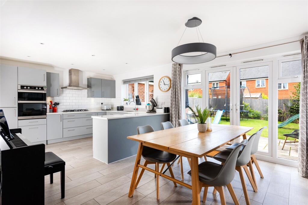 6, Welford Close photo 3