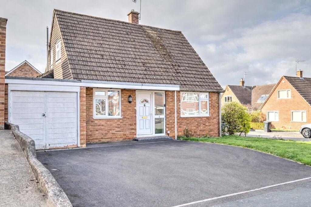 Main image of property: Cleeve Lawn, Lawns, Swindon, Wiltshire, SN3