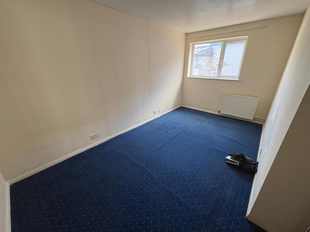 Apartment in Northampton, Phippsville - View 5