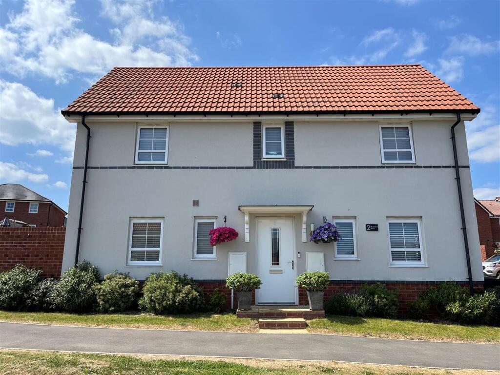 3-bed detached on Buzzard Row, Newent - Shared ownership, £150,000