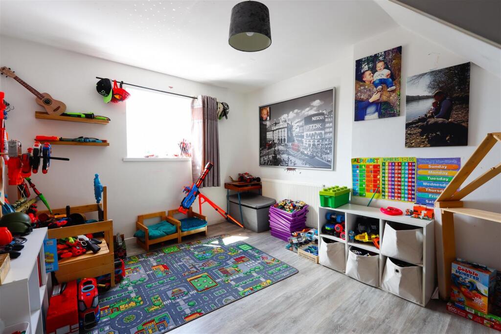 Apartment in Cardiff - More