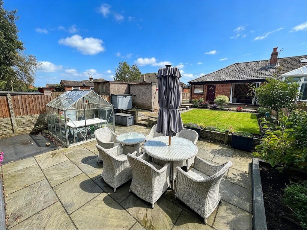 Edinburgh Drive, Hindley Green, WN2 4HL photo 3